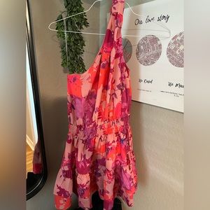 Vici one shoulder NWT